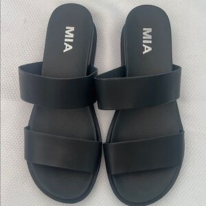 MIA Classic Black Slide Sandals. Size 6.5